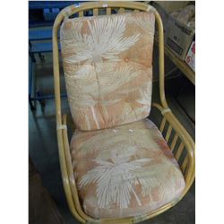 RATTAN SWIVEL PATIO CHAIR WITH CUSHION