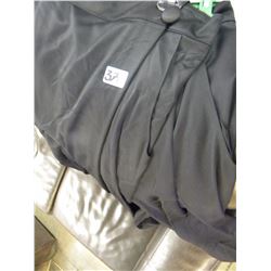 3 MELINDA MAY PEDDLE PUSHERS SIZE 2