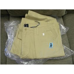 6 PRS OF NEW GAP BEIGE JEANS SIZE 33