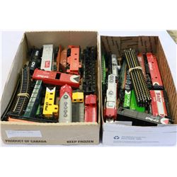 TWO TRAYS OF CP RAIL TRAIN MODELS