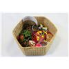 Image 1 : WOVEN BASKET WITH NATIVE BEAD JEWELLRY
