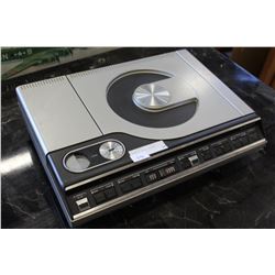 MAGNAVOX LASER DISC PLAYER