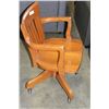 Image 2 : VINTAGE MAPLE OFFICE CHAIR