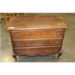 ANTIQUE 3 DRAWER OAK DRESSER
