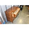 Image 2 : 3 DRAWER VINTAGE DRESSER