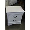Image 1 : FLOOR MODEL HOME ELEGANCE 2-DRAWER WHITE NIGHTSTAND