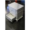 Image 2 : NEW WHITE HOME ELEGANCE 3 DRAWER NIGHTSTAND RETAIL $249