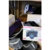 Image 2 : CRATE AND BOXOF VINTAGE CAMERAS AND EQUIPMENT