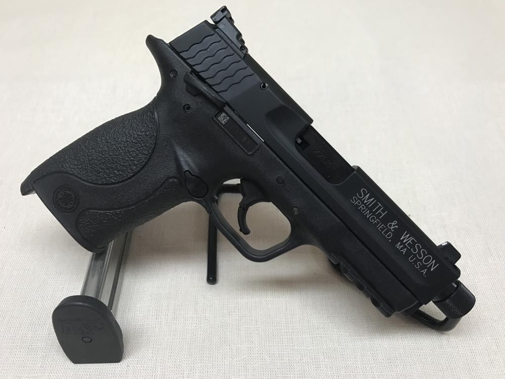 Smith Wesson M P 22 Lr Black With Threaded Barrel Smith Wesson M P 22 Lr Black With Threaded Barrel