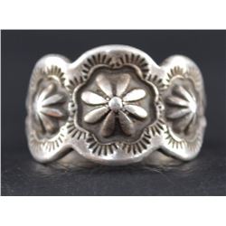 NAVAJO SILVER RING BY VERNON TRACY