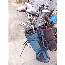 SET OF GOLF CLUBS & CART