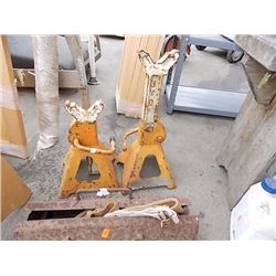 JACK STANDS - 2 TTL