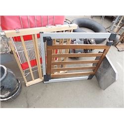 PET / BABY GATE - 2 TTL