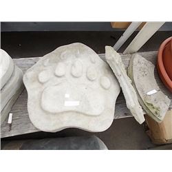 CONCRETE - STEPPING STONE - CLAW - MED