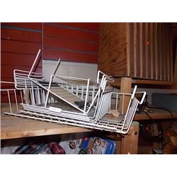 LOT OF WALL BASKETS