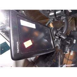 TOM TOM GPS - WITH STAND - PS