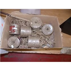 BOX OF ROPE & JUTE