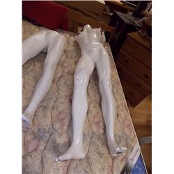 MANNEQUIN LEGS