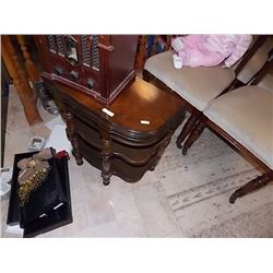 VINTAGE SOLID WOOD ACCENT TABLE - D-TABLE