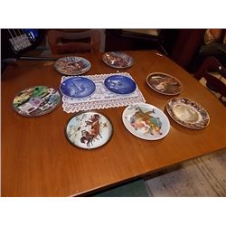 COLLECTOR PLATES - CHRISTMAS THEM - 9 TTL