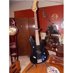 ELECTRIC BASE GUITAR - BARRACUDA - WITH SOFT CASE