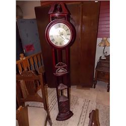 RETRO STYLE CORNER CLOCK