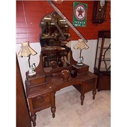 VINTAGE WALNUT DRESSER / VANITY - 1920'S - WITH MIRROR AND SHOULDER NOOKS