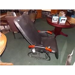 LEATHER RECLINER - MASSAGER