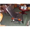 Image 1 : LEATHER RECLINER - MASSAGER