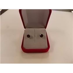EARRINGS - 2 CTW ROUND FACETED GARNETS (2) IN STERLING SILVER STUD DESIGNED SETTING - RETAIL ESTIMAT