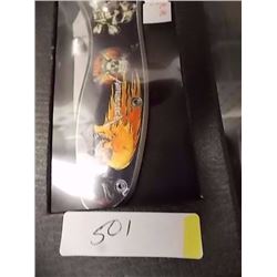 NEW FOLDING KNIFE WITH SKULL IMAGE