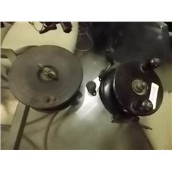 VINTAGE  - 2 TTL - FISHING REELS