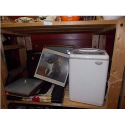 SHELF LOT - BREAD MAKER.PICTURES, 8-TRACKS