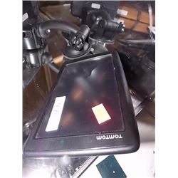 TOM TOM GPS - WITH STAND - PS