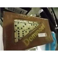 RETRO DOMINO SET