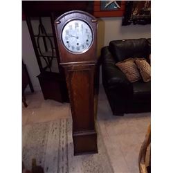 GRANDMOTHER CLOCK - missing one hand