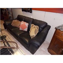 BLACK LEATHER COUCH