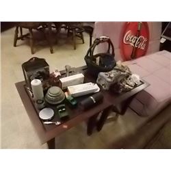 TABLE TOP OF  COLLECTABLES - 2 TTL - ALL ONE MONEY