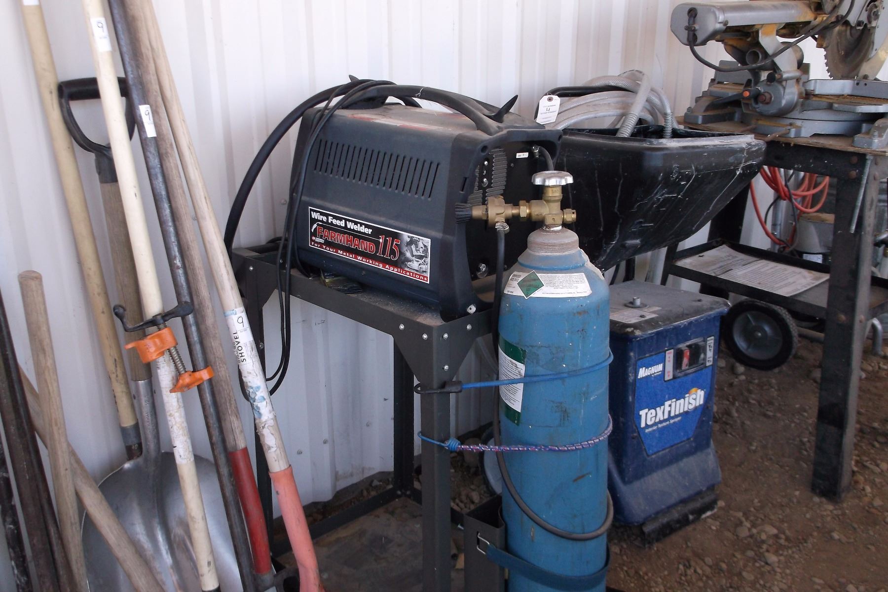 Farm Hand 115 Wire Feed Welder Bottles Leads Cart