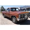 Image 3 : 1983 Chevy C-20 Pick-Up- Big Block 454- 4 speed- Dual Tanks- AC- Odometer reads 48430- Runs Good