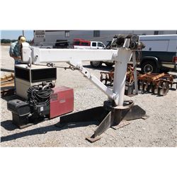 Desert Dynamics Crane- Shop or Truck- Works Good- Base 43" W X 73" L  X 66" H