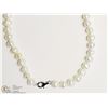 Image 2 : STERLING SILVER CLASP FRESHWATER PEARL NECKLACE
