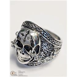 STAINLESS STEEL SIZE 11 GOTHIC MENS RING W/CHAINS