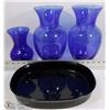 Image 1 : SET OF 3 BLUE GLASS VASES (ASST SIZE) &CORNINGWARE