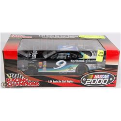 NASCAR 2000 RACING DIE CAST CAR COLLECTIBLE