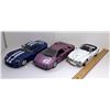 Image 1 : 4 -LOT OF 3 DIE CAST CARS 1:24