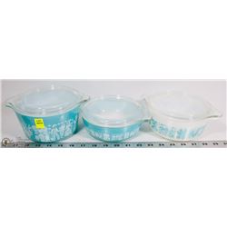 LOT OF 3 VINTAGE PYREX DISHES WITH LIDS