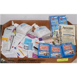 FLAT OF VARIETY OF PACKETS SHAMPOO, SUNTAN LOTION