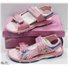 Image 1 : NEW YOUTH PINK SANDALS SIZE 36