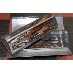 METAL TOOLBOX W/ TOOLS